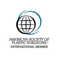 Ein stilisiertes Globus-Symbol mit parallelen Linien und eine blaue, halbkreisförmige Form darüber.